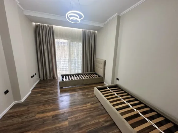 Gjiri Lalezit |Durrres, shitet apartament 2+1+2, Kati 2, 125 m² 275,000 €