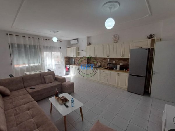 Durres, shitet apartament 3+1+Ballkon Kati 1, 114 m² 102.000 € (Mbrapa galaktik center, Durres!)