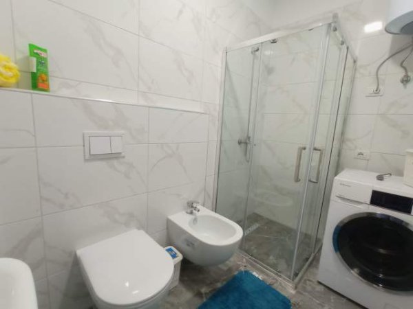 Tirane, jepet me qera apartament 2+1+BLK Kati 8, 120 m² 1.000 Euro (dritan hoxha)