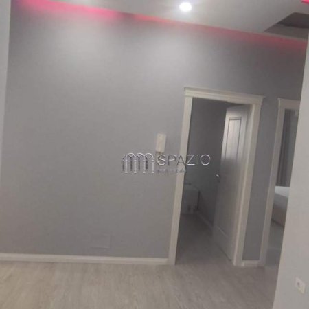 Tirane, jepet me qera apartament 2+1+BLK Kati 5, 125 m² 350 Euro (Rruga ''Azem Galica'')
