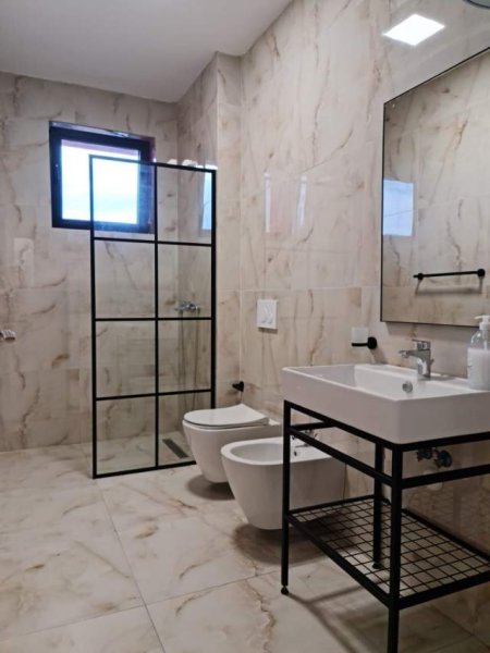 Tirane, jepet me qera apartament 2+1+A+BLK Kati 4, 100 m² 600 Euro (teodor keko)