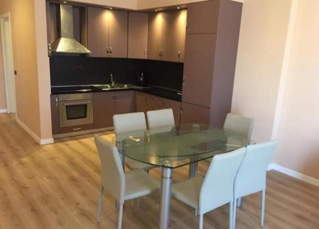 Tirane, jepet me qera apartament Kati 8, 100 m² 220.000 Euro