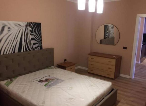 Tirane, jepet me qera apartament Kati 8, 100 m² 220.000 Euro