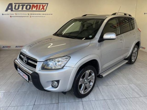 Tirane, shes xhip Toyota RAV 4 Viti 2009, 9.600 Euro