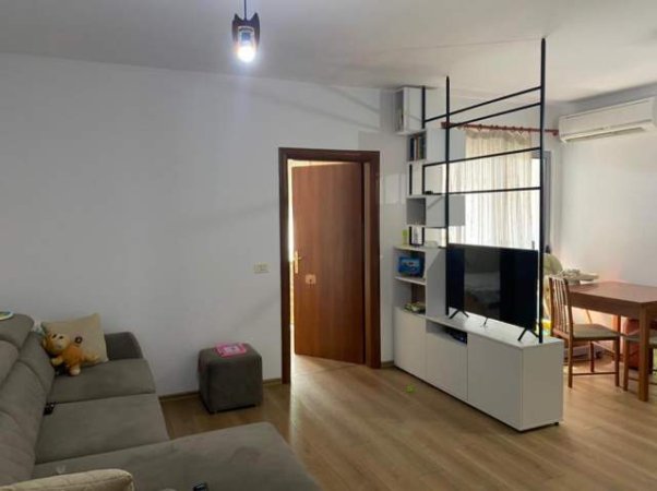 Tirane, shitet apartament 1+1+BLK Kati 4, 84.000 Euro (Pallati me shigjeta)