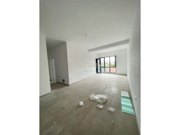 Tirane, shitet apartament 2+1+BLK Kati 2, 103 m² 150.000 Euro (shkolla e kuqe)