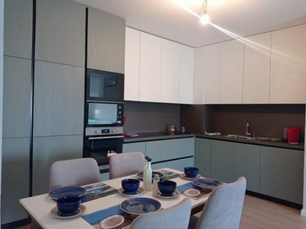 Tirane, jepet me qera apartament 2+1+BLK Kati 8, 120 m² 1.000 Euro (dritan hoxha)