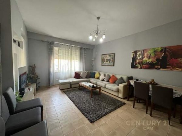 Tirane, jepet me qera apartament 2+1+BLK Kati 2, 114 m² 400 Euro