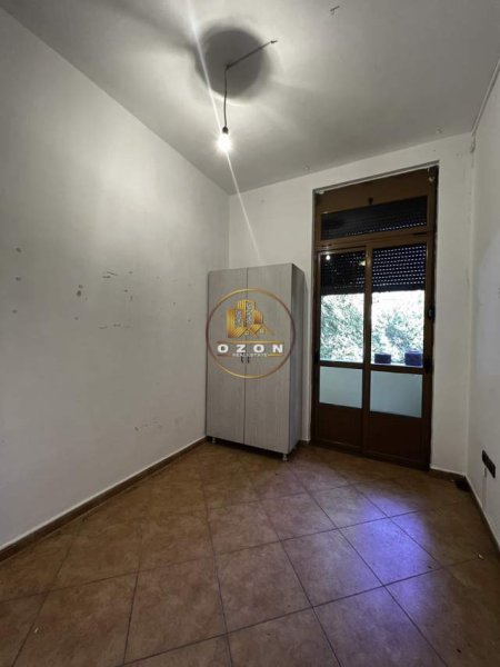 Tirane, jepet me qera apartament 2+1+BLK Kati 2, 500 Euro