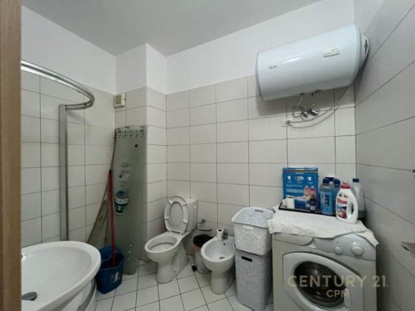 Tirane, jepet me qera apartament 2+1+BLK Kati 2, 114 m² 400 Euro