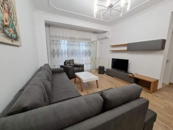 Tirane, jepet me qera apartament 2+1+BLK Kati 2, 120 m² 600 Euro (Kopshti zoologjik)