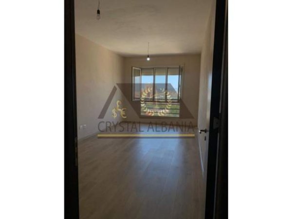 Tirane, jepet me qera 2+1+BLK 125 m² 400 Euro
