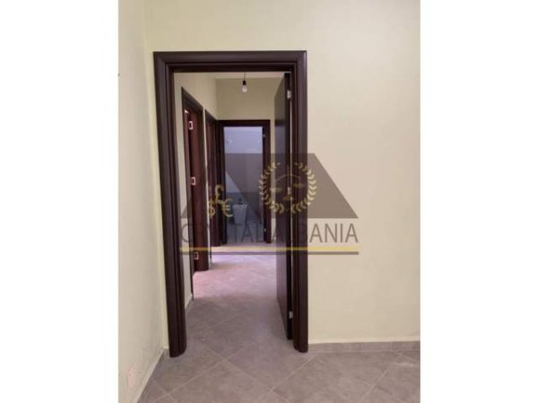 Tirane, jepet me qera 2+1+BLK 125 m² 400 Euro