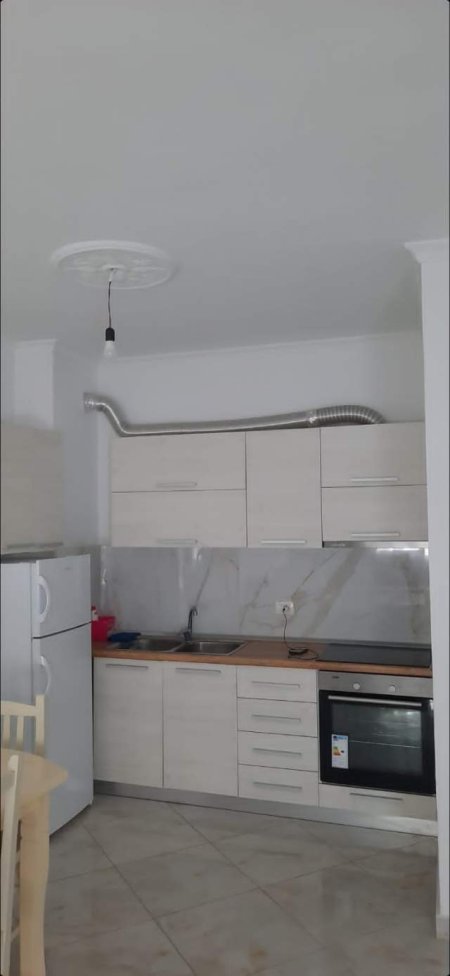 Tirane, jepet me qera apartament 2+1+A+BLK Kati 7, 100 m² 400 Euro (teodor keko)