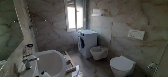 Tirane, jepet me qera apartament 2+1+A+BLK Kati 7, 100 m² 400 Euro (teodor keko)