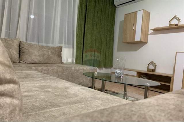 Tirane, jepet me qera apartament 2+1 Kati 4, 90 m² 650 Euro (Garda Bllok)