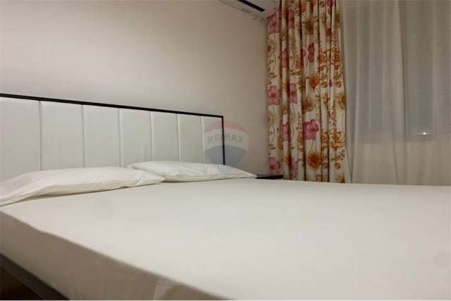 Tirane, jepet me qera apartament 2+1 Kati 4, 90 m² 650 Euro (Garda Bllok)