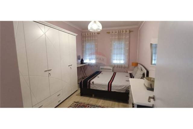 Tirane, jepet me qera apartament 2+1+BLK Kati 5, 100 m² 600 Euro (LIQENI I THATE)