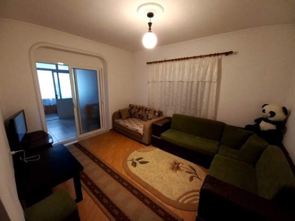 Tirane, jepet me qera apartament 3+1+A+BLK Kati 3, 77 m² 35.000 Leke (Rruga Ferit Xhajko)