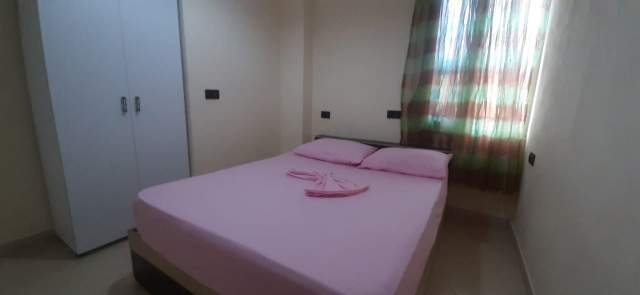 Tirane, jepet me qera apartament 1+1 Kati 2, 45 m² 300 Euro (gjon mili)