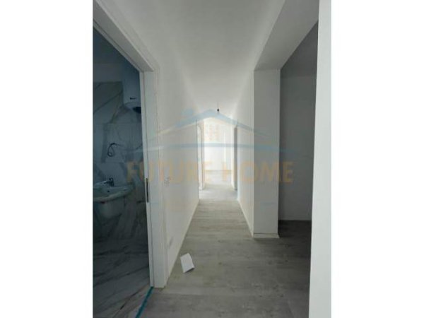 Tirane, jepet me qera apartament 2+1+BLK Kati 4, 113 m² 450 Euro (Teodor keko)