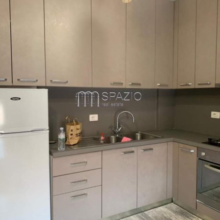 Tirane, jepet me qera apartament 2+1+BLK Kati 2, 90 m² 500 Euro (Don Bosko)