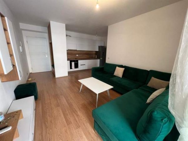 Tirane, jepet me qera apartament 2+1+A+BLK Kati 4, 100 m² 500 Euro (fiori di bosko)