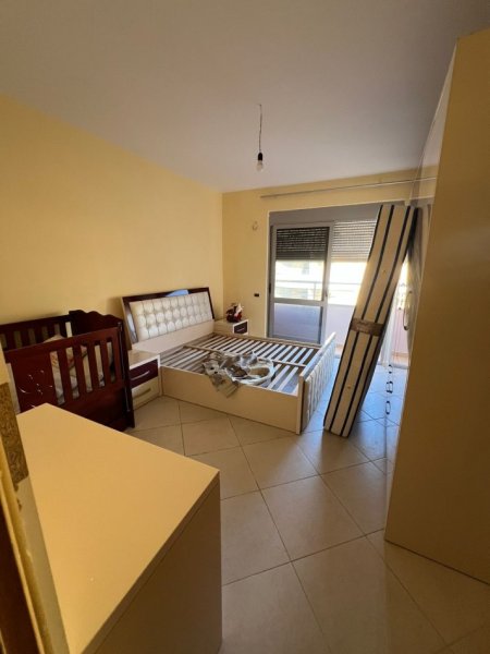 Durres, shitet apartament 2+1 Kati 5, (Lagja 13 plazh)