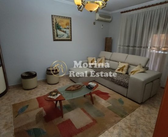Tirane, jepet me qera apartament 1+1 Kati 4, 96 m² 500 € (Rruga e Durresit)