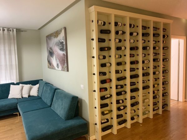 Tirane, jepet me qera apartament 2+1+Ballkon Kati 4, 117 m² 800 € (Kompleksi Kontakt)