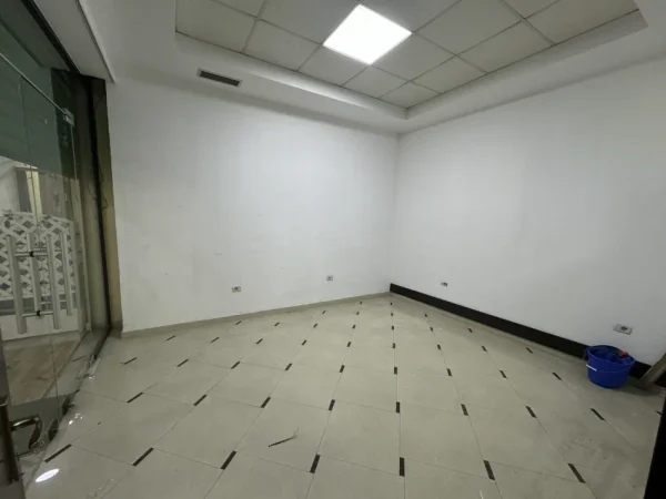 Tirane, shitet ambjent biznesi Kati 1, 97 m² 174.000 € 