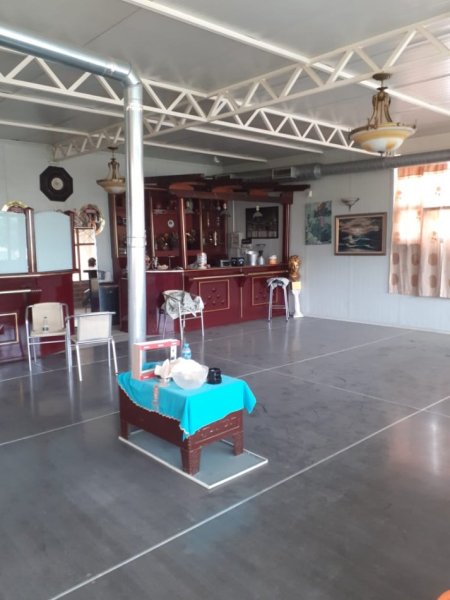Tirane, jepet me qera magazine Kati 0, 450 m² 1.400 € (Yzberisht)