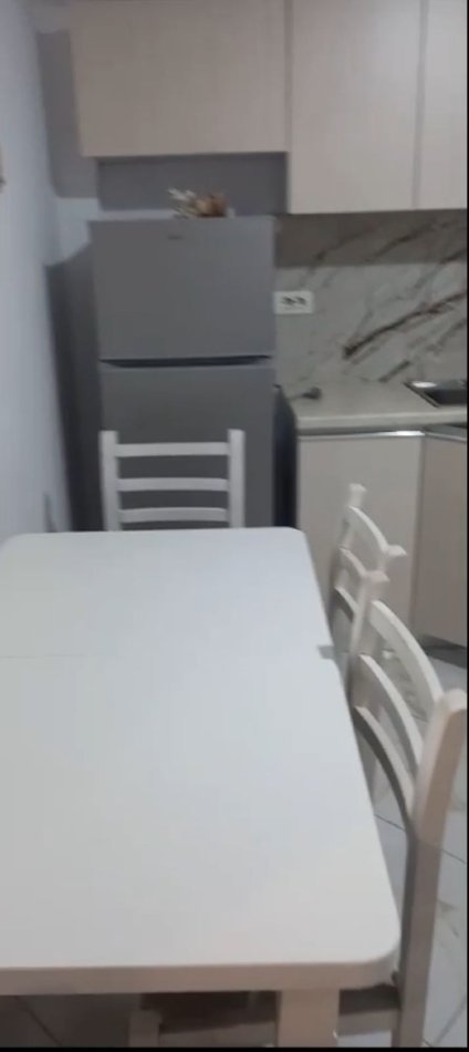 Tirane, jepet me qera apartament 1+1+Ballkon Kati 4, 65 m² 330 € (rruga Bego Hoxha)