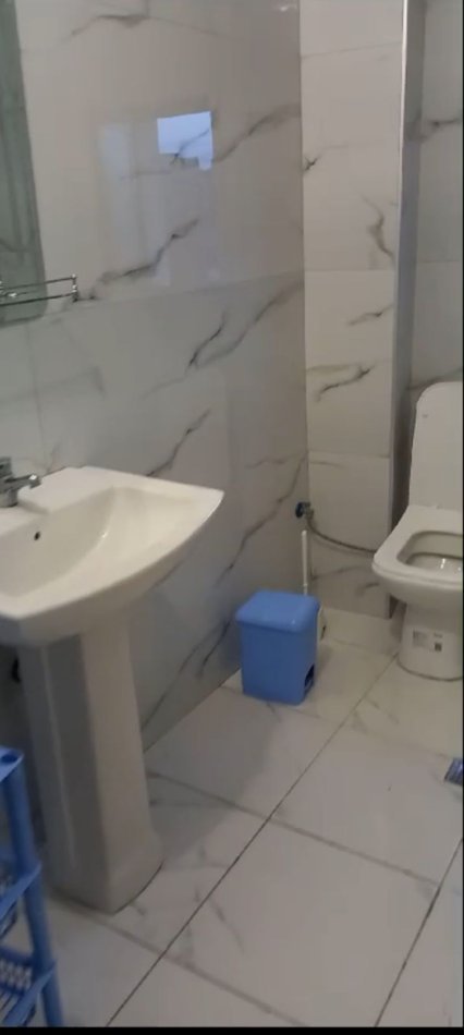 Tirane, jepet me qera apartament 1+1+Ballkon Kati 4, 65 m² 330 € (rruga Bego Hoxha)