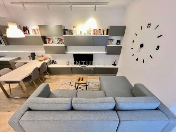 Tirane, shitet apartament 2+1 Kati 2, 73 m² 160.000 € (kodra e diellit)