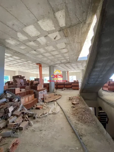 Vlore, shitet hotel Kati 10, 595 m² 804.505 € (Rruga Ismail Qemali)