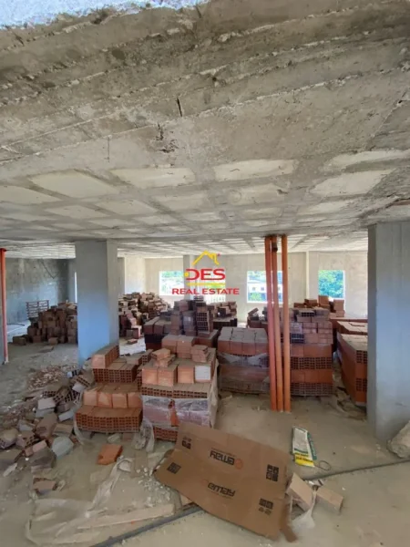 Vlore, shitet hotel Kati 10, 595 m² 804.505 € (Rruga Ismail Qemali)