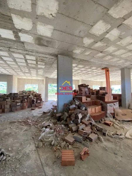 Vlore, shitet hotel Kati 10, 595 m² 804.505 € (Rruga Ismail Qemali)