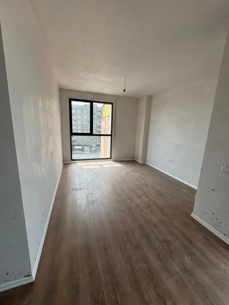 Tirane, shitet apartament 2+1 Kati 4, 106 m² 168.000 € (rruga xhanfize keko)