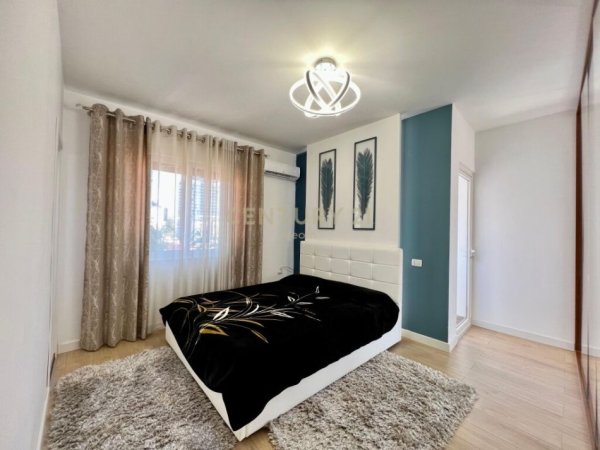 Tirane, shitet apartament 2+1 Kati 6, 100 m² (ish bllok)