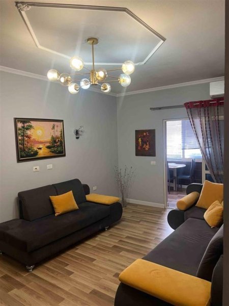 Tirane, jepet me qera apartament 2+1 Kati 3, 85 m² 500 € (Kodra e Diellit Prane Big Market)