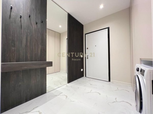 Tirane, shitet apartament 2+1 Kati 4, 119 m² 220.000 € (Tirana, Albania)