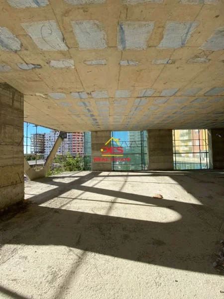 Vlore, shitet apartament 1+1 Kati 2, 79 m² 158.200 € (Rruga Kosova)