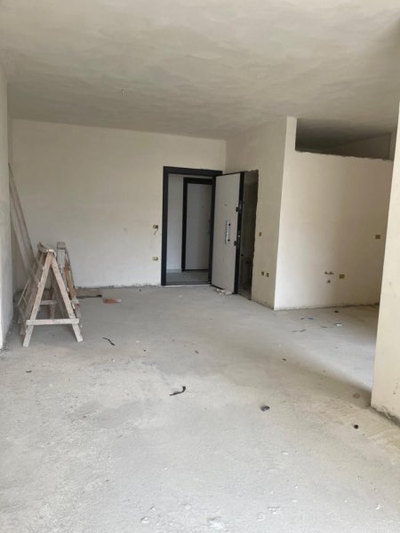 Vlore ,Apartament 1+1 per shitje, Kati 7, 65 m² 125.000 € (Lungo Mare)