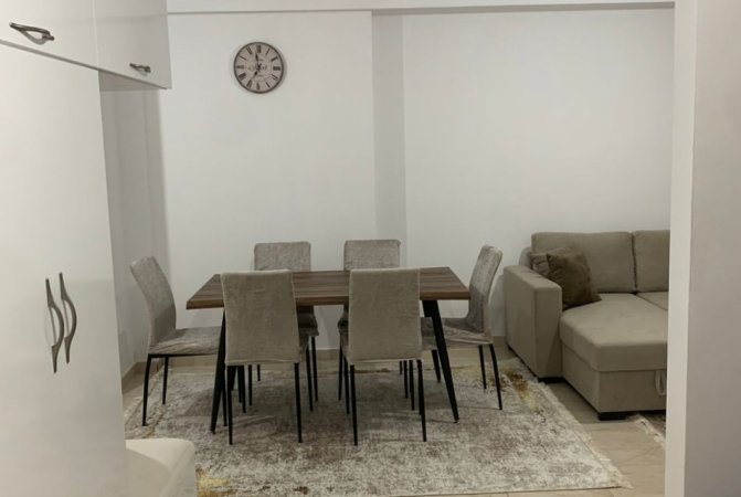 Tirane, jepet me qera apartament 2+1 Kati 7, 88 m² 450 € (Astir)