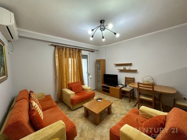 Tirane, jap me qera apartament 1+1+Ballkon , 72 m² 500 € (Kodra e Diellit)