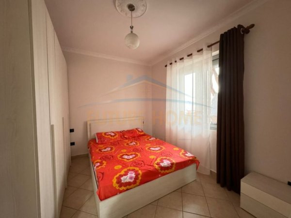 Tirane, jepet me qera apartament 1+1 Kati 8, 69 m² 370 € (Unaza e Re)