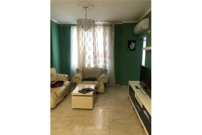Tirane, jepet me qera apartament Kati 3, 60 m² 450 € 