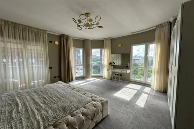 Tirane, jepet me qera apartament Kati 3, 140 m² 2.000 € 