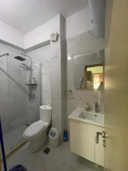 Tirane, jepet me qera apartament 2+1+Ballkon Kati 2, 68 m² 400 € (rruga Mikel Maruli)